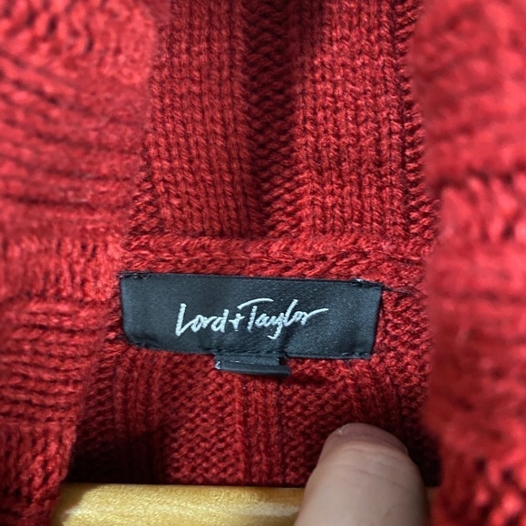 Lord & Taylor Long Sleeve Women's Red Turtleneck Ribbed Sweater Size Small‎ - Picture 2 of 8
